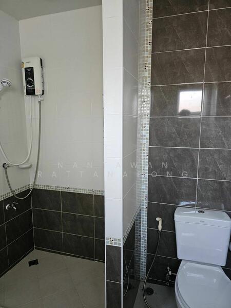 ขาย หมู่บ้าน ศิริพร ดอนจั่น ถนนสันกำแพงสายใหม่ ใกล้เมืองเชียงใหม่, เชียงใหม่, ต้นเปา, สันกำแพง, เชียงใหม่, 195 ตร.ม., บ้านเดี่ยว ขาย, โดย Nantawan Rattanapong, 11739932 - DDproperty.com