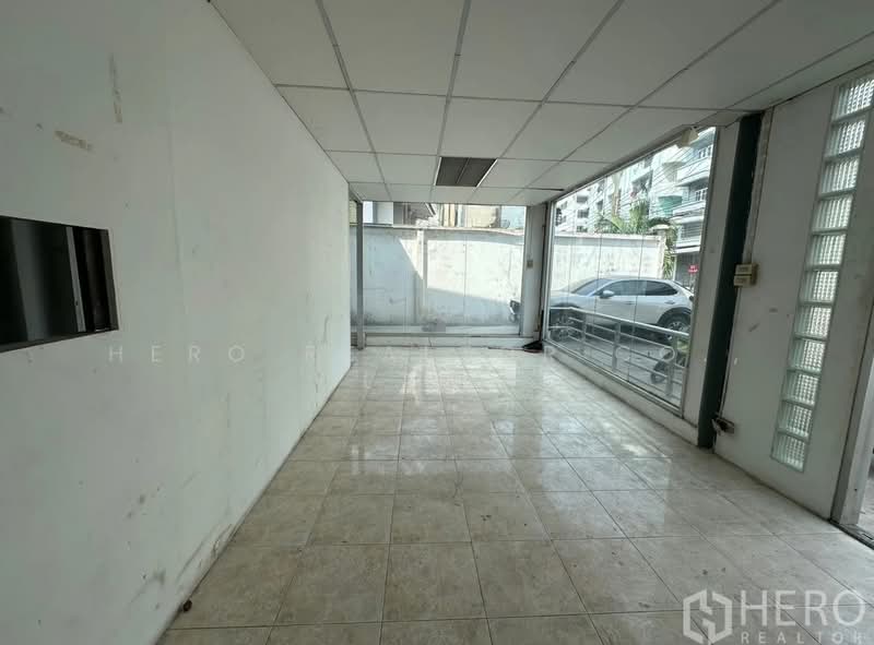 ให้เช่า - For Rent Bangkok Warehouse Phattanakan Road Suan Luang bre23480, กรุงเทพ