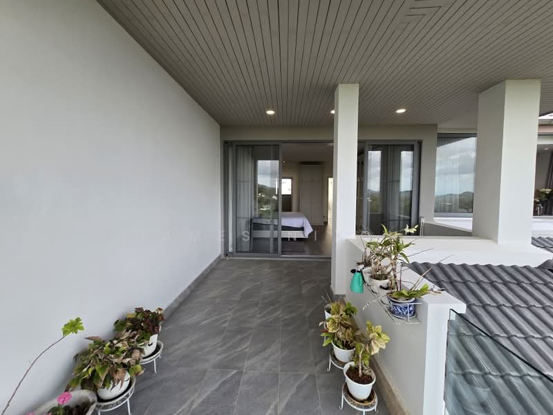 Blue Canyon Heights, Phuket, 165 Village No. 1 Thepkrasattri Road, Mai Khao, Thalang, Phuket, 3 Bedrooms, 252 sqm, Condo For Sale, by James Nixon, 11742295 - Master bedroom balcony - DDproperty.com