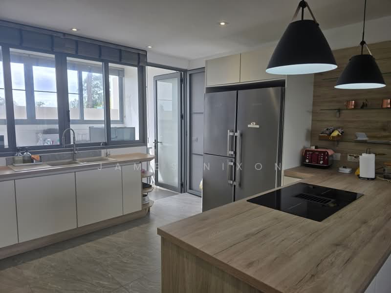 Blue Canyon Heights, Phuket, 165 Village No. 1 Thepkrasattri Road, Mai Khao, Thalang, Phuket, 3 Bedrooms, 252 sqm, Condo For Sale, by James Nixon, 11742295 - Kitchen - DDproperty.com