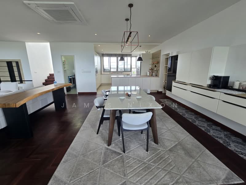 Blue Canyon Heights, Phuket, 165 Village No. 1 Thepkrasattri Road, Mai Khao, Thalang, Phuket, 3 Bedrooms, 252 sqm, Condo For Sale, by James Nixon, 11742295 - Dining room - DDproperty.com