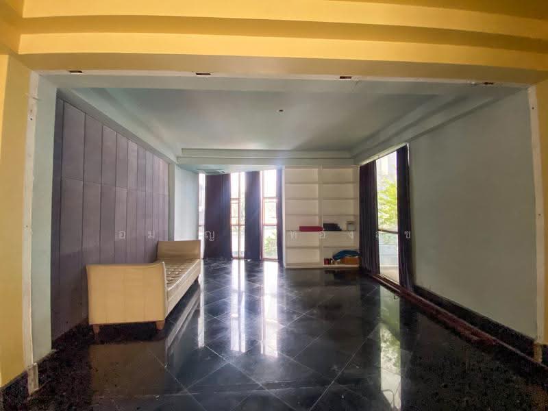 สุขุมวิท 39, Bangkok, สุขุมวิท 39, Khlong Tan Nua, Watthana, Bangkok, , 612 sqm, Shophouse For Sale, by อมรญา ทองสุข, 11743321 - DDproperty.com