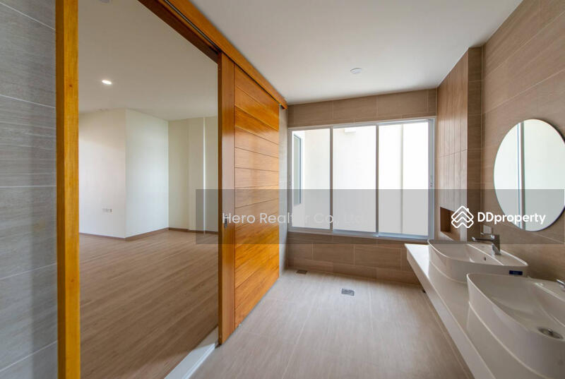 For Rent - For Sale Bangkok Home Office Nak Niwat Lad Phrao BRE20330, Bangkok