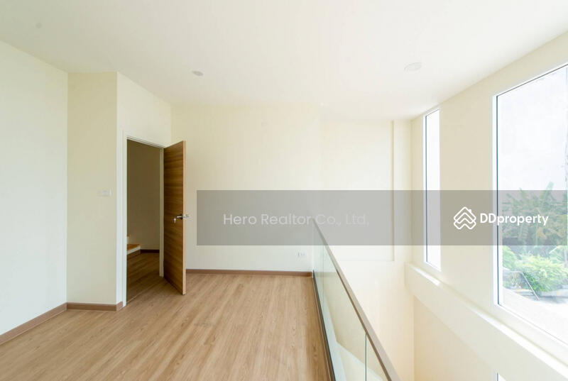 ให้เช่า - For Sale Bangkok Home Office Nak Niwat Lad Phrao BRE20330, กรุงเทพ