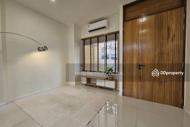For Rent - For Sale Bangkok Home Office Nak Niwat Lad Phrao BRE20330, Bangkok