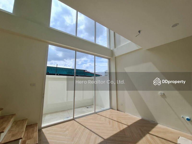 For Rent - For Sale Bangkok Home Office Nak Niwat Lad Phrao BRE20330, Bangkok