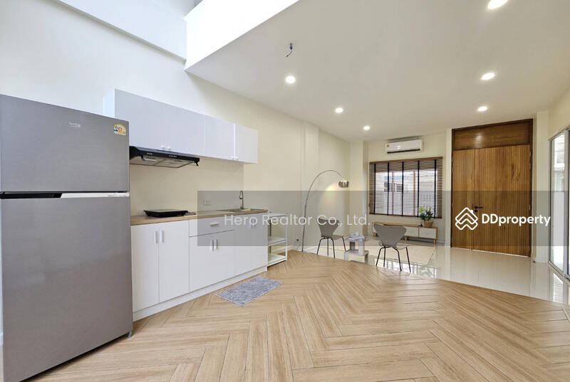 For Rent - For Sale Bangkok Home Office Nak Niwat Lad Phrao BRE20330, Bangkok