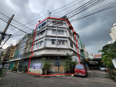 ขาย - ขาย ตึกเเถว 3 คูหา 32.6 ตร.ว. ป้อมปราบศัตรูพ่าย, กรุงเทพ