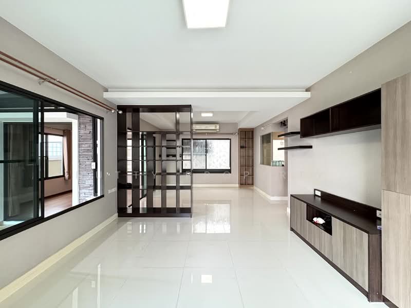 Mantana Bangna Km.7, Samut Prakan, 68 Bangna-Trad Road, Bang Kaeo, Bang Plee, Samut Prakan, 4 Bedrooms, 200 sqm, Single Detached House For Sale, by Nutty Property, 11745962 - DDproperty.com