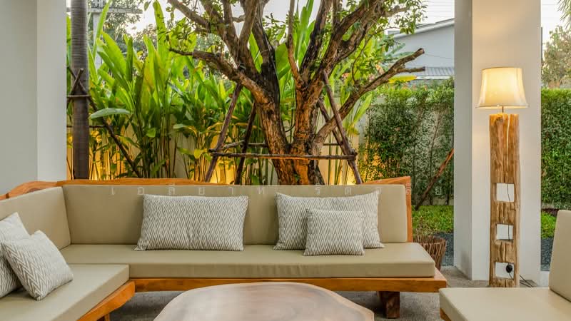 For Sale - Pool Villa In Nam Phrae, Hang Dong, Chiang Mai