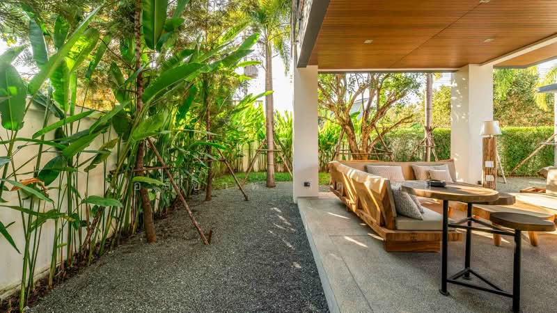 For Sale - Pool Villa In Nam Phrae, Hang Dong, Chiang Mai