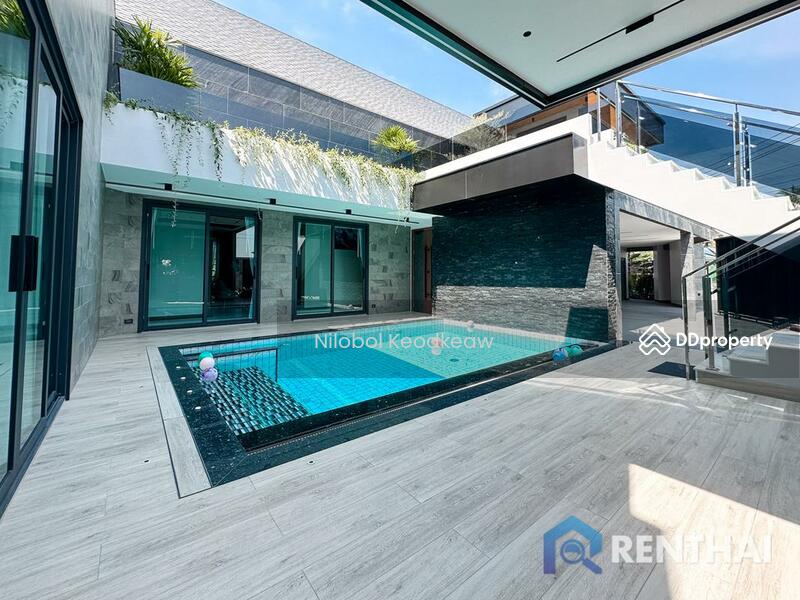 For Sale - Exquisite Villa with Private Pool, Pattaya