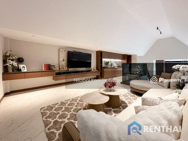 For Sale - Exquisite Villa with Private Pool, Pattaya