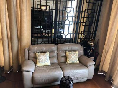 ขาย - Quattro by Sansiri : ควอทโทร บาย แสนสิริ, กรุงเทพ