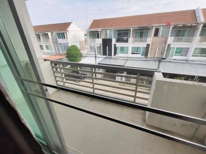 Baan Mai Rama 9 - Srinakarin : บ้านใหม่ พระราม 9 - ศรีนครินทร์, กรุงเทพ, ซอย กรุงเทพกรีฑา 7, หัวหมาก, บางกะปิ, กรุงเทพ, 165 ตร.ม., ทาวน์เฮ้าส์ ขาย, โดย ปุณณภา นารานนทชัย, 11747148 - DDproperty.com