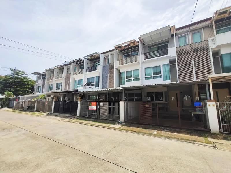Baan Mai Rama 9 - Srinakarin, Bangkok, Soi Krungthep Kreetha 7, Hua Mak, Bang Kapi, Bangkok, 3 Bedrooms, 165 sqm, Townhouse For Sale, by ปุณณภา นารานนทชัย, 11747148 - DDproperty.com