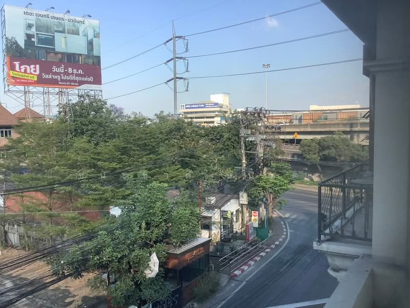 ทาวน์โฮม แยกถนนสังคมสงเคราะห์, Bangkok, ลาดพร้าว, Wang Thonglang, Wang Thonglang, Bangkok, 3 Bedrooms, 210 sqm, Townhouse For Sale, by ชนะชาติ นนท์ตา, 11747917 - DDproperty.com