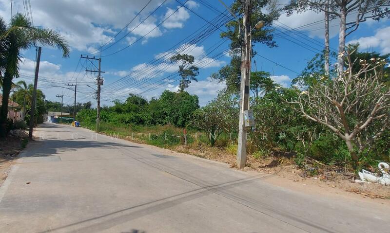 Land for sale, Soi Huai Yai-Chak Ngao, Pattaya, 136 sq m, filled in, next to a canal,, Chon Buri (Pattaya), Huai Yai, Bang Lamung (Pattaya), Chon Buri (Pattaya), , 544 sqm, Land For Sale, by RICHWELL INTERPLUS, 11748989 - DDproperty.com
