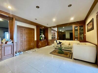 ขาย - Country Complex Bangna : คันทรี คอมเพล็กซ์ บางนา, กรุงเทพ