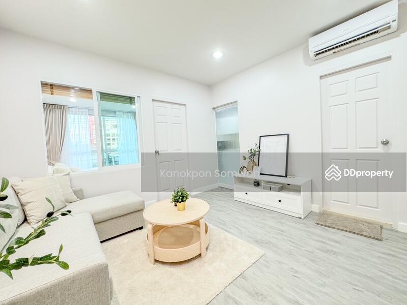 For Sale - Life @ Phahon 18, Bangkok