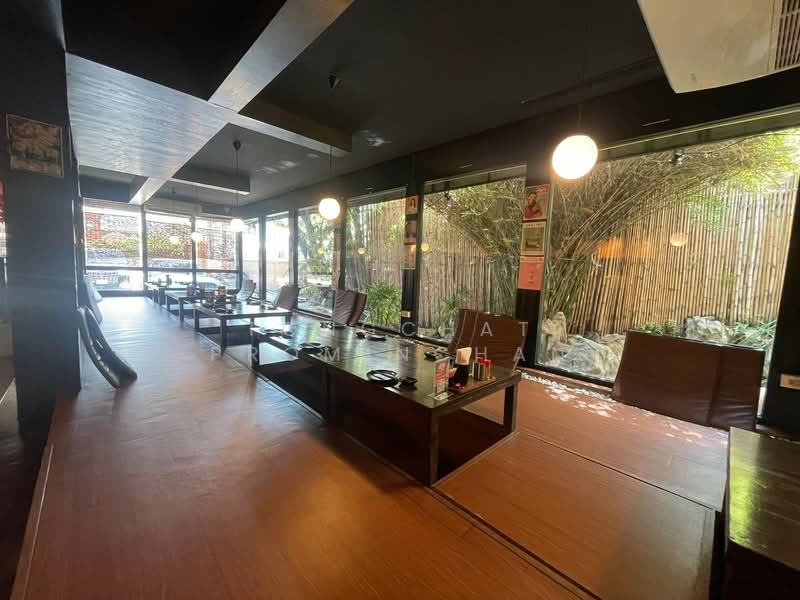 สแตนด์อะโลนให้เช่า เอกมัย : standalone for rent ekkamai, Bangkok, Khlong Tan Nua, Watthana, Bangkok, , 720 sqm, Shophouse For Rent, by Tongchat Prominchan, 11749951 - DDproperty.com