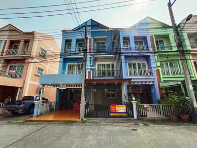 ขาย - นิรันดร์สิริ, กรุงเทพ