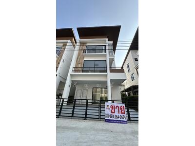ขาย - ขายบ้าน Taradee วงแหวน-พระราม9 บ้านใหม่ ไม่เคยเข้าอยู่, กรุงเทพ