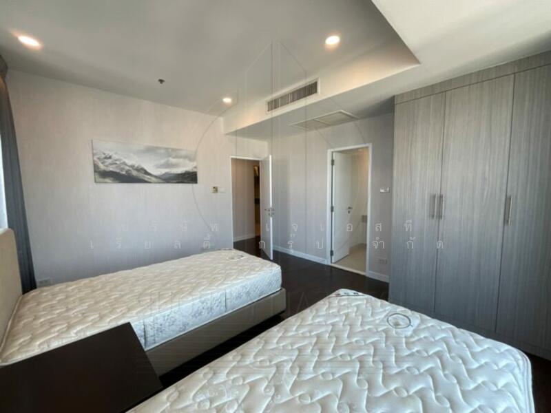 Baan Siri 24, Bangkok, 39 Sukhumvit 24 Alley, Khong Tan, Khlong Toei, Bangkok, 4 Bedrooms, 272 sqm, Condo For Sale, by JST Realty Group Co., Ltd., 11750636 - DDproperty.com