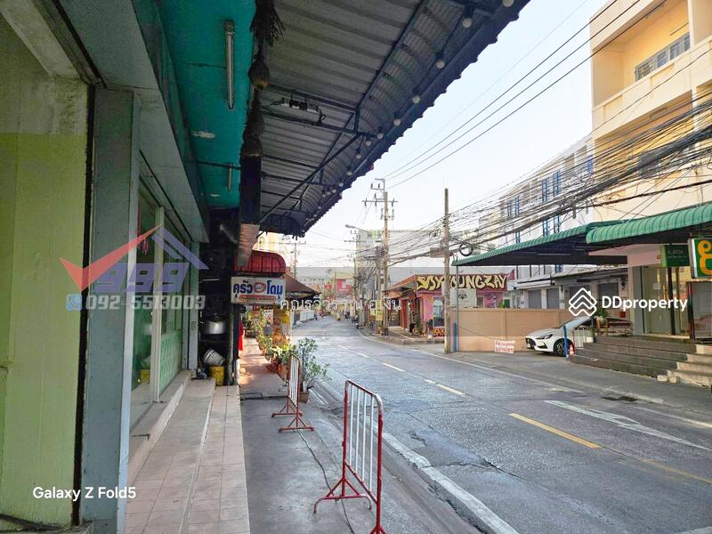 For Sale - 2-Story Commercial Building Soi Prachasongkroh 27 (Soi Permsin), Din Daeng District, Bangkok