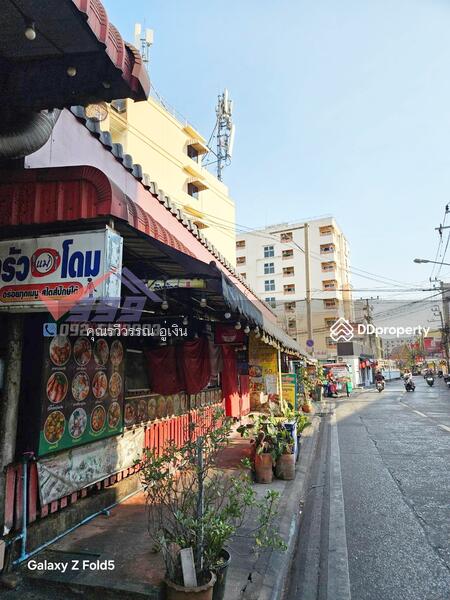 For Sale - 2-Story Commercial Building Soi Prachasongkroh 27 (Soi Permsin), Din Daeng District, Bangkok