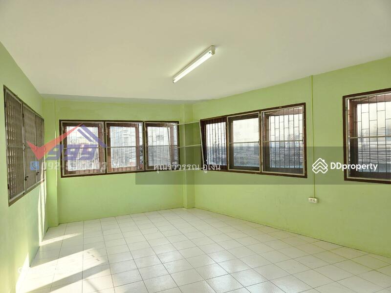 For Sale - 2-Story Commercial Building Soi Prachasongkroh 27 (Soi Permsin), Din Daeng District, Bangkok