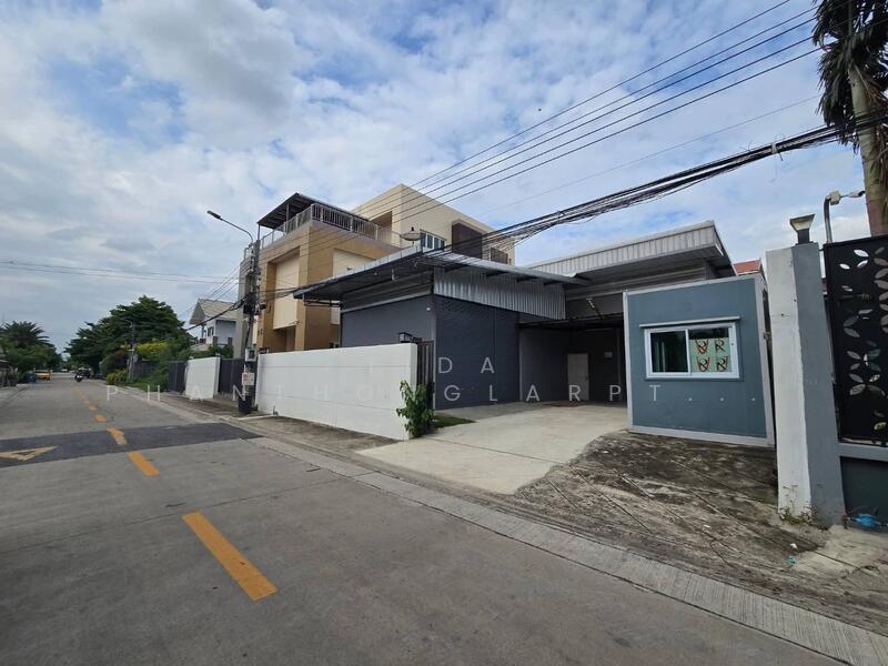 ให้เช่า - โกดังใหม่ @ เทิดราชัน 7 ดอนเมือง, กรุงเทพ