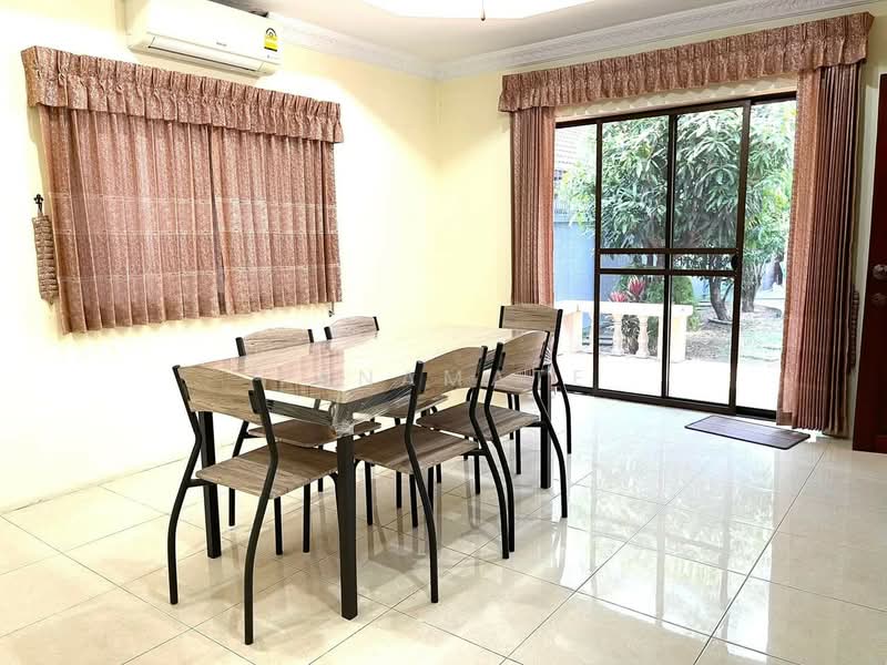 house for sale pool villa on Sai 36 Pattaya city, Chon Buri (Pattaya), 36, Nong Pla Lai, Bang Lamung (Pattaya), Chon Buri (Pattaya), 4 Bedrooms, 300 sqm, Single Detached House For Sale, by Tanamate, 11752030 - DDproperty.com