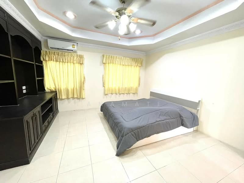 house for sale pool villa on Sai 36 Pattaya city, Chon Buri (Pattaya), 36, Nong Pla Lai, Bang Lamung (Pattaya), Chon Buri (Pattaya), 4 Bedrooms, 300 sqm, Single Detached House For Sale, by Tanamate, 11752030 - DDproperty.com