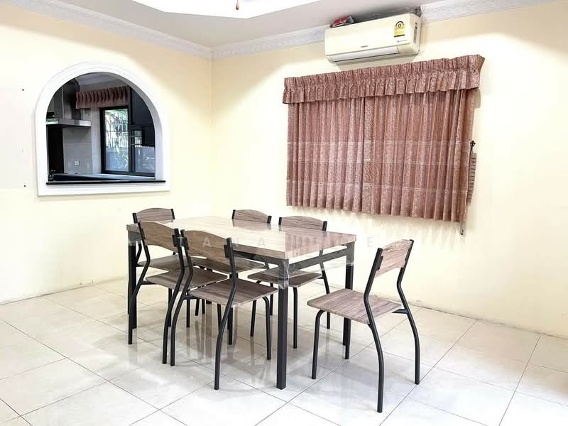 house for sale pool villa on Sai 36 Pattaya city, Chon Buri (Pattaya), 36, Nong Pla Lai, Bang Lamung (Pattaya), Chon Buri (Pattaya), 4 Bedrooms, 300 sqm, Single Detached House For Sale, by Tanamate, 11752030 - DDproperty.com