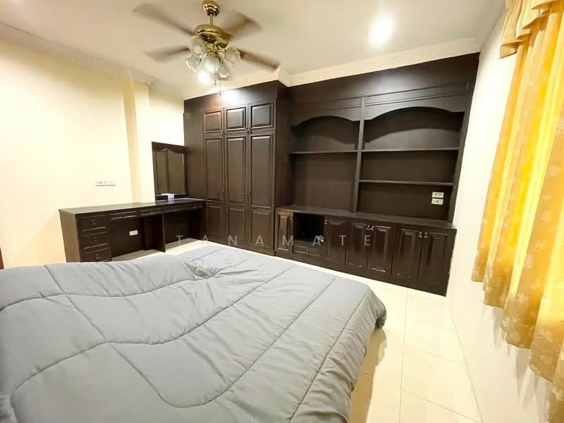 house for sale pool villa on Sai 36 Pattaya city, Chon Buri (Pattaya), 36, Nong Pla Lai, Bang Lamung (Pattaya), Chon Buri (Pattaya), 4 Bedrooms, 300 sqm, Single Detached House For Sale, by Tanamate, 11752030 - DDproperty.com