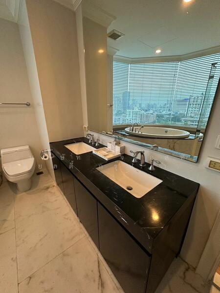 Royce Private Residences : รอย์ช ไพรเวท เรสซิเดนซ์ส, กรุงเทพ, 61 ซอยสุขุมวิท 31, คลองเตยเหนือ, วัฒนา, กรุงเทพ, 178 ตร.ม., คอนโด ขาย, โดย บริษัท เจเอสที เรียลตี้ กรุ๊ป จำกัด, 11753268 - DDproperty.com