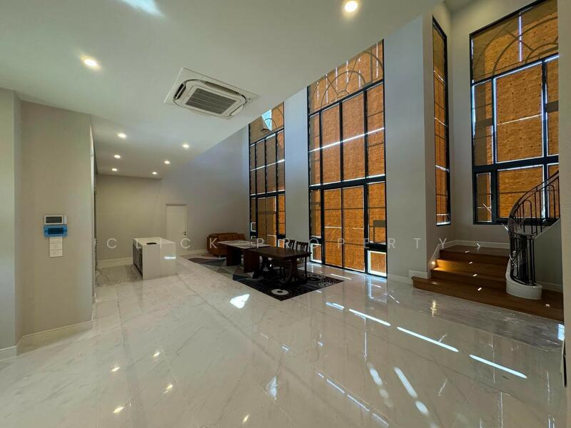 ขาย - Narasiri Krungthep Kreetha : นาราสิริ กรุงเทพกรีฑา, กรุงเทพ