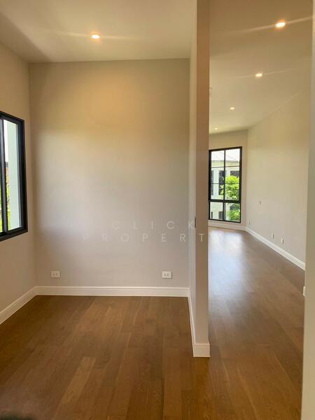 ขาย - Narasiri Krungthep Kreetha : นาราสิริ กรุงเทพกรีฑา, กรุงเทพ