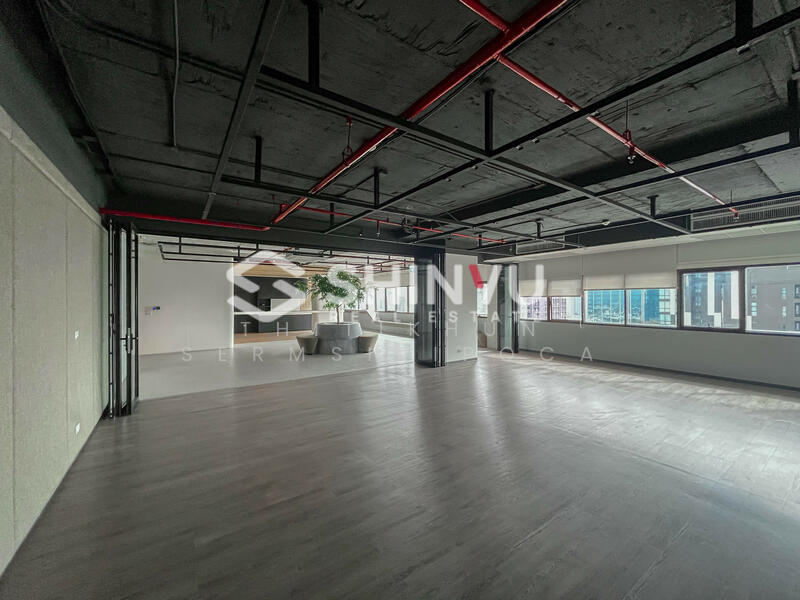 Sorachai Building, Bangkok, Khlong Tan Nua, Watthana, Bangkok, , 878 sqm, Office Space For Sale, by Thitikhun Sermsiripoca, 11753717 - DDproperty.com