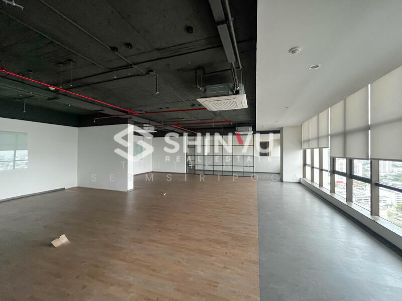 Sorachai Building, Bangkok, Khlong Tan Nua, Watthana, Bangkok, , 878 sqm, Office Space For Sale, by Thitikhun Sermsiripoca, 11753717 - DDproperty.com