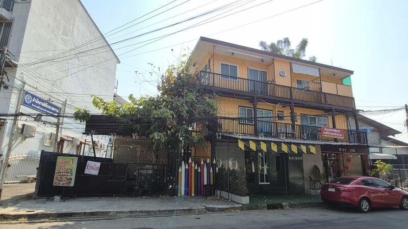 For Sale - ที่ดิน พร้อมสิ่งปลูกสร้างอพาทเม้น หอพัก และธุรกิจ ขนาด 337.2ตร.วา, Nakhon Sawan