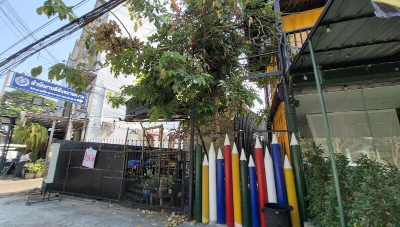 For Sale - ที่ดิน พร้อมสิ่งปลูกสร้างอพาทเม้น หอพัก และธุรกิจ ขนาด 337.2ตร.วา, Nakhon Sawan