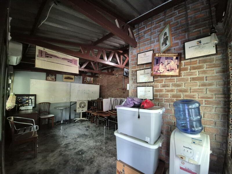 For Sale - ที่ดิน พร้อมสิ่งปลูกสร้างอพาทเม้น หอพัก และธุรกิจ ขนาด 337.2ตร.วา, Nakhon Sawan