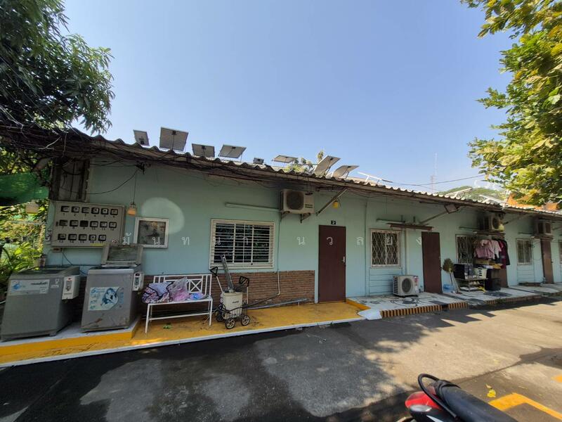 For Sale - ที่ดิน พร้อมสิ่งปลูกสร้างอพาทเม้น หอพัก และธุรกิจ ขนาด 337.2ตร.วา, Nakhon Sawan