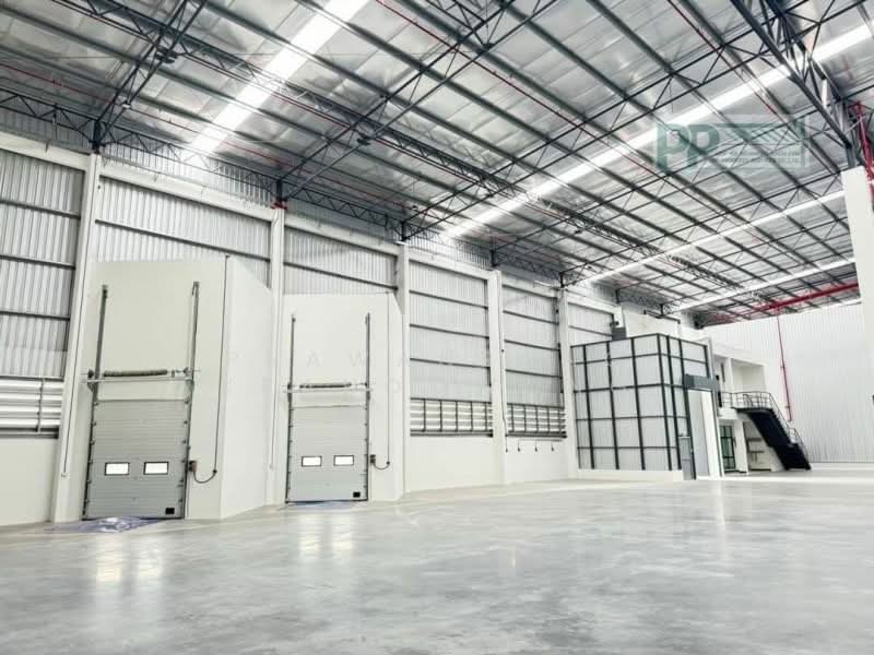 ให้เช่าโกดังสินค้า พร้อมออฟฟิศ 2 ชั้น พื้นที่ใช้สอยขนาด 3,771ตารางเมตร บ้านเก่า พานทอง ชลบุรี, Chon Buri (Pattaya), Ban Khao, Phan Thong, Chon Buri (Pattaya), , 3,772 sqm, Warehouse/Factory For Rent, by PRAWANRUNG KRAHOMWONG, 11754125 - DDproperty.com