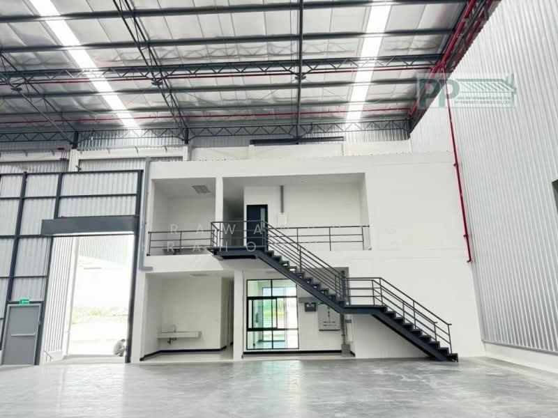 ให้เช่าโกดังสินค้า พร้อมออฟฟิศ 2 ชั้น พื้นที่ใช้สอยขนาด 3,771ตารางเมตร บ้านเก่า พานทอง ชลบุรี, ชลบุรี, บ้านเก่า, พานทอง, ชลบุรี, 3,772 ตร.ม., โกดัง-โรงงาน ให้เช่า, โดย PRAWANRUNG KRAHOMWONG, 11754125 - DDproperty.com