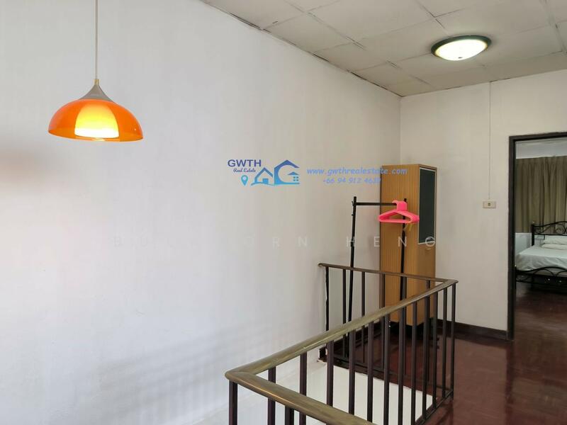 For Rent - Townhouse 2 bedrooms for rent prime area near Phloen Chit BTS, Bangkok