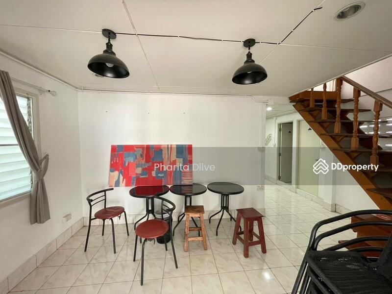 ขาย - Ph04002 ขายบ้านในคูเมือง เหมาะสำหรับทำเกสเฮ้าส์ Airbnb 5 นอน 5 น้ำ ขาย 6 ลบ., เชียงใหม่