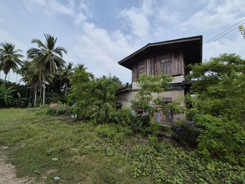 บ้านพักอาศัยครึ่งตึกครึ่งไม้ 2 ชั้น L4_2_0429_G01, สุราษฎร์ธานี, ตะเคียนทอง, กาญจนดิษฐ์, สุราษฎร์ธานี, 121 ตร.ม., บ้านเดี่ยว ขาย, โดย วารุณี จำรูญนุรักษ์, 11755823 - DDproperty.com